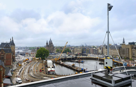 bouwwebcam op dakstatief Centraal station in Amsterdam